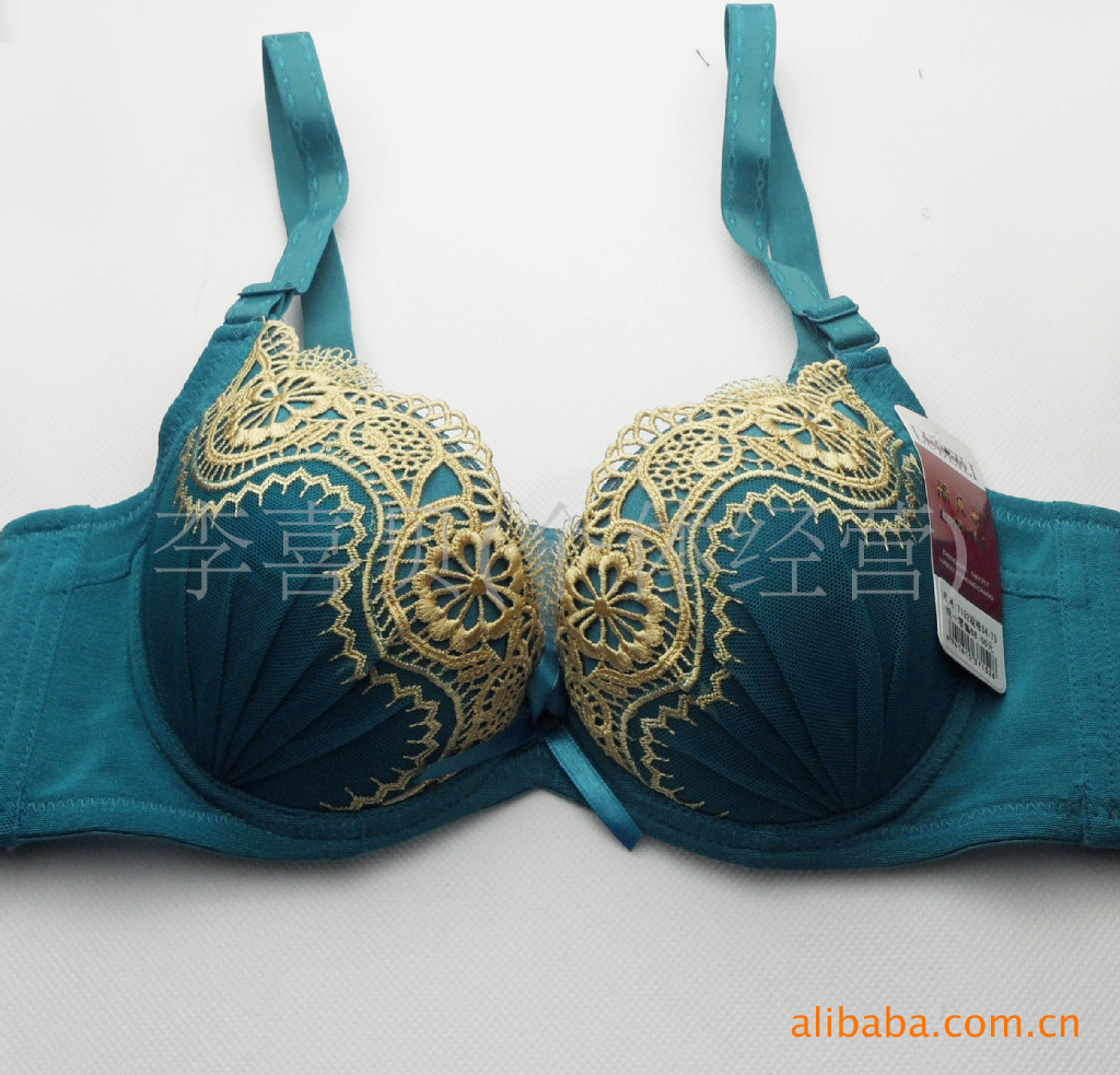 【热销爆款<em>义乌文胸</em>内衣<em>批发</em>】时尚绣花<em>文胸</em> 