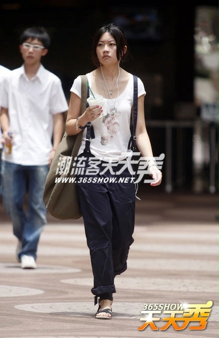 7月中旬香港街拍 街头快速时尚风