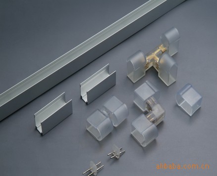 建材-供应pvc线槽 led灯带固定夹,led柔性灯带配