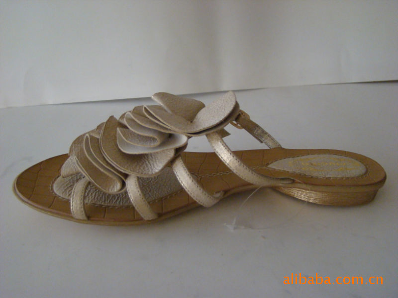 诚招男女皮鞋一件代发 磨砂皮 女式低跟凉鞋 淑