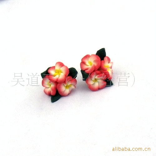 软陶三朵花耳钉精美时尚自然清新手工制作新颖大方