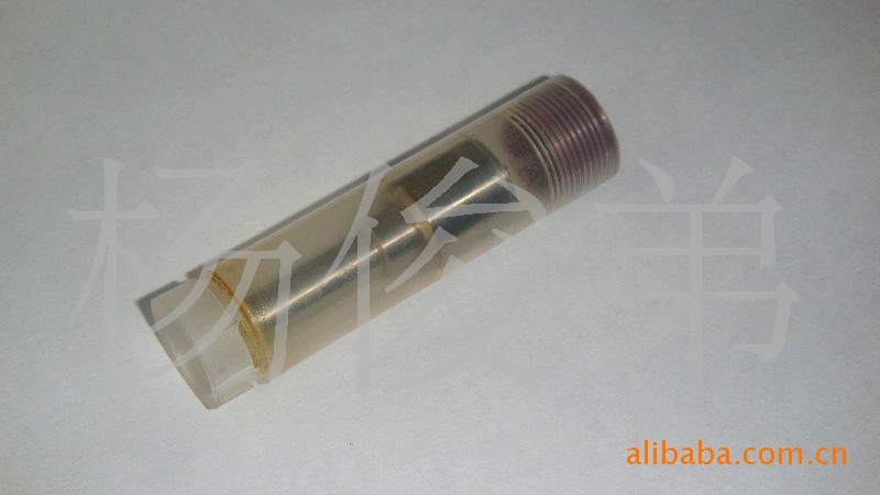 博世欧亚库存喷油嘴,一汽无锡柴油机4110/125z用