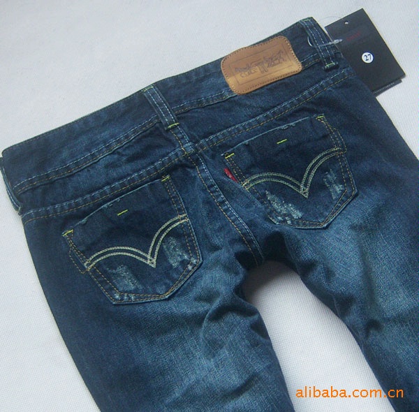 <em>Levi s女装</em>直筒(参考)<em>牛仔裤</em> 实价另报 40.00、