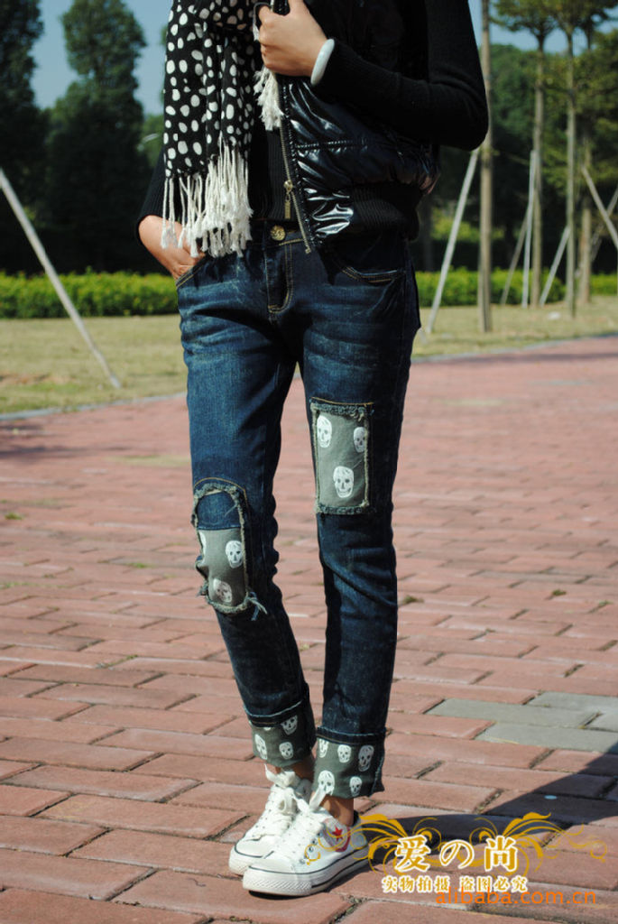 韩版女式牛仔裤长裤小脚裤铅笔裤新款秋冬季骷