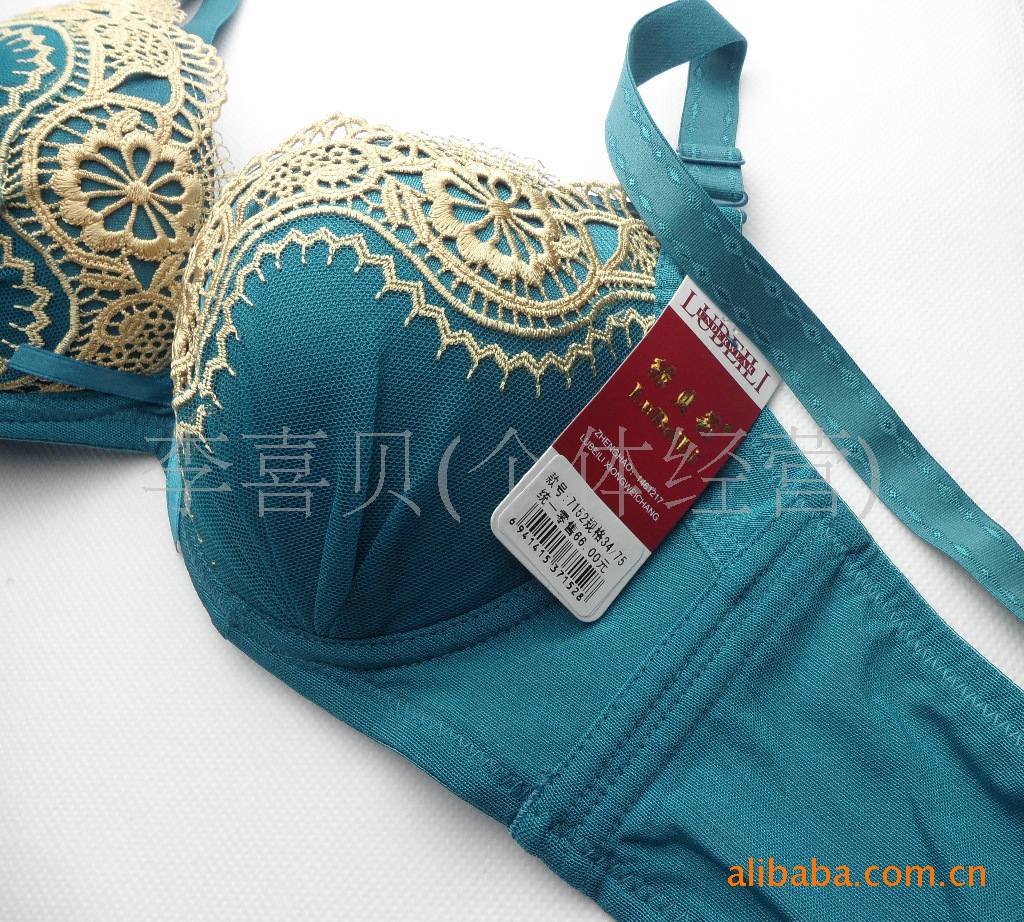 【热销爆款<em>义乌文胸</em>内衣<em>批发</em>】时尚绣花<em>文胸</em> 