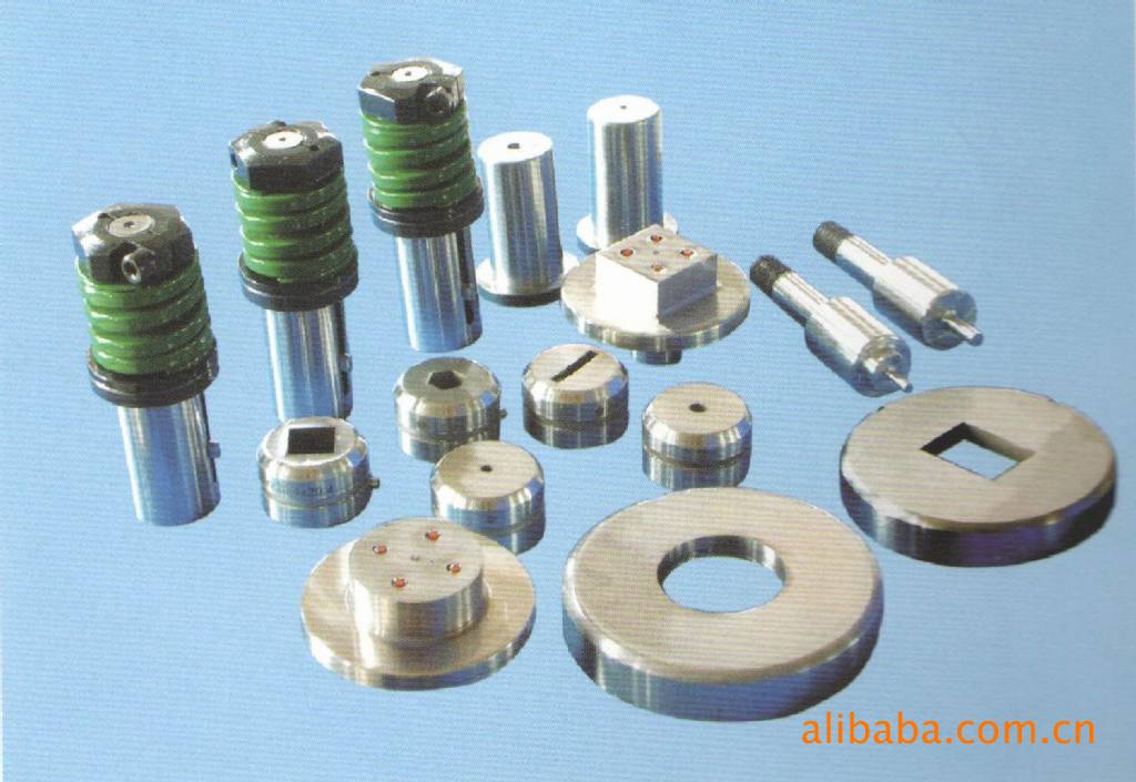 供应各种数控冲模冲压模具优质高速钢刀具模具