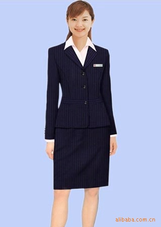 <em>女式</em>西服套装,<em>职业装,款式</em>新颖,价格合理 588.0