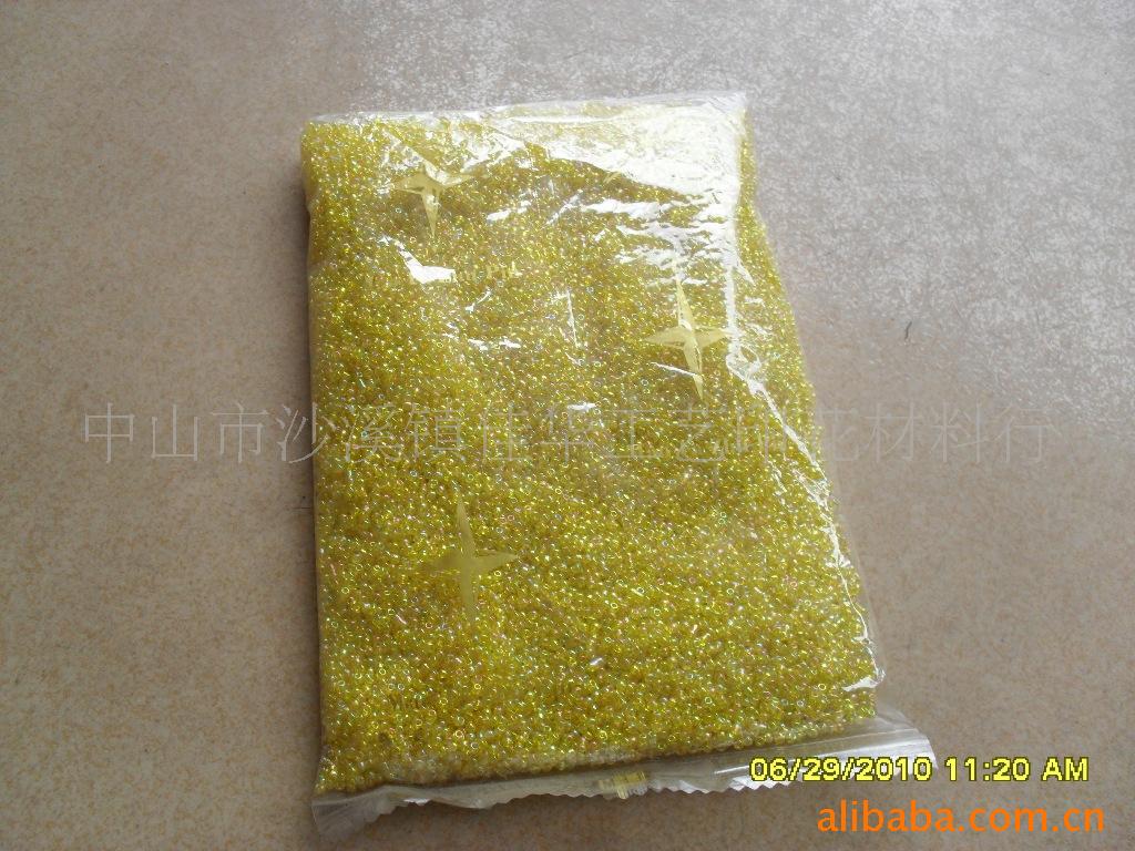 白色\/米黄水滴形(米粒形)有孔哑克力塑料胶珠批