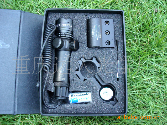 望远镜-批发红外线瞄准器绿激光瞄准器校准仪