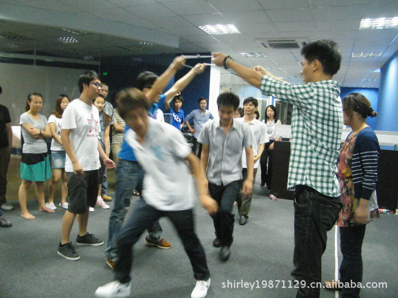 泛普纳米首次团队拓展培训--领袖的风采_品美