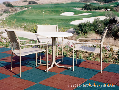 251867261_1383477826