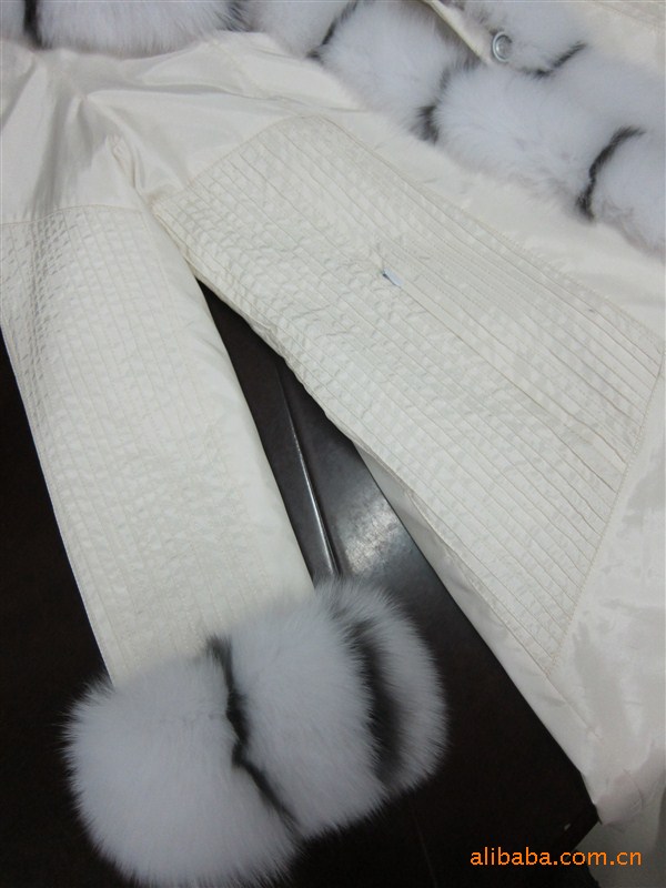 意大利迪尼格瑞十字狐青果领双前门条高贵限量