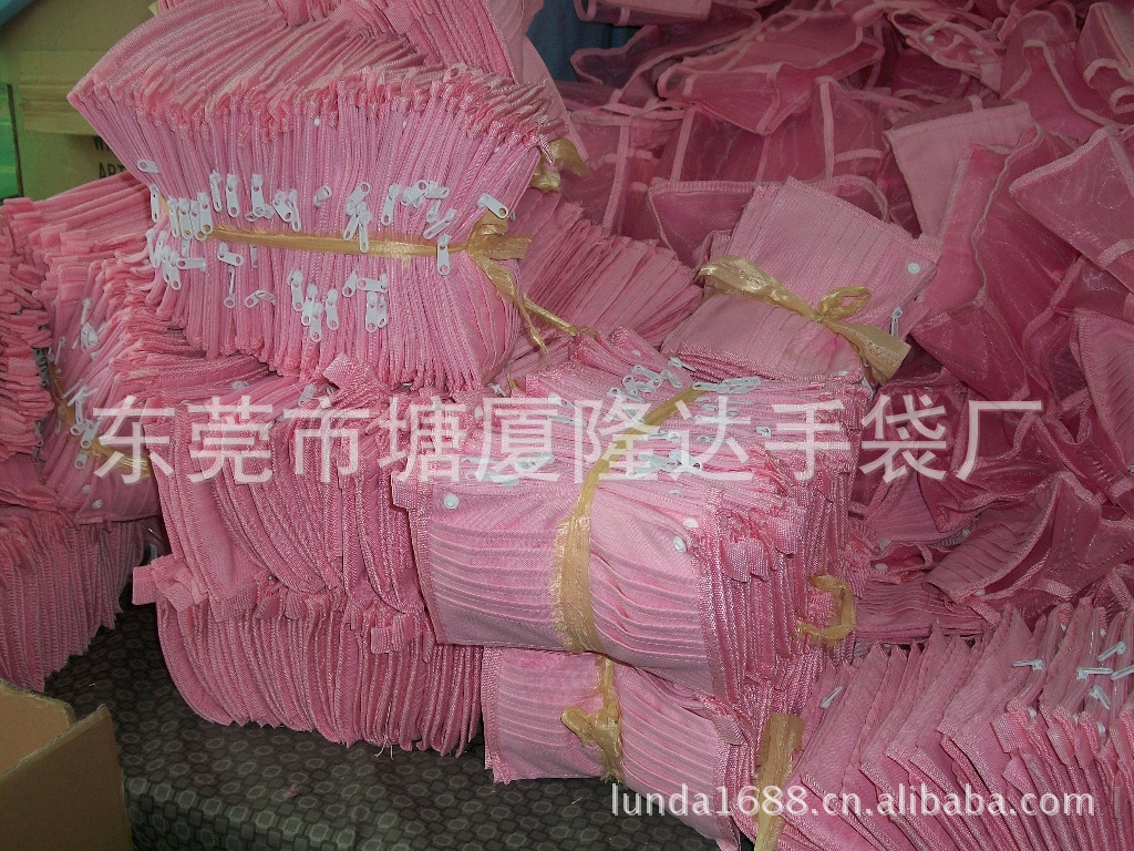 帆布手袋：时尚与实用共存的艺术品