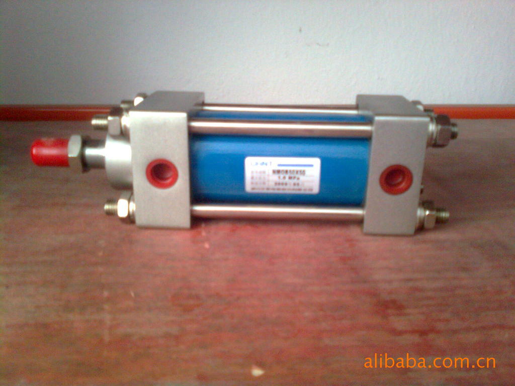 龙岩学院等获得便于联接的挖掘机用万向联接器专利有用防止或削减液压缸爆缸问题呈现