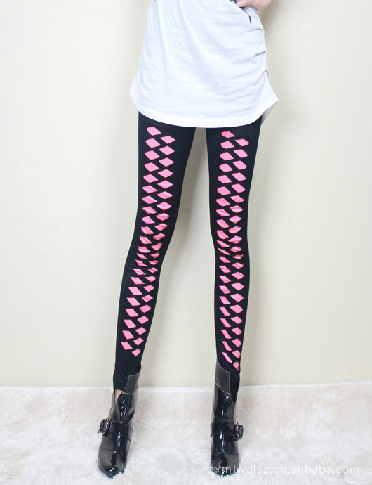 2011新款 显瘦割破打底裤 莫代尔棉不透肉菱形