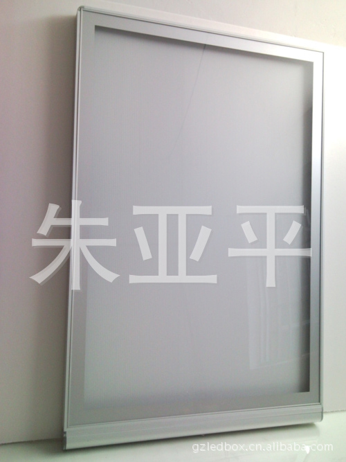 2011款工行橱窗海报灯箱,新款工行标识制作。