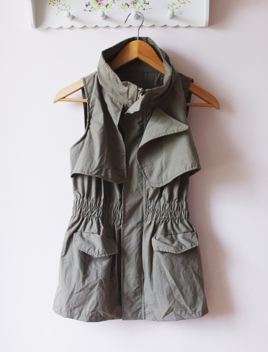 版新款松紧<em>收腰</em>军装<em>马甲</em>女夏 中<em>长款马夹</em>时尚