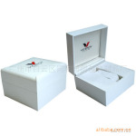 ��Ӧ�����а�װ�У��ߵ��ֱ��а�װ�У����а�װ��