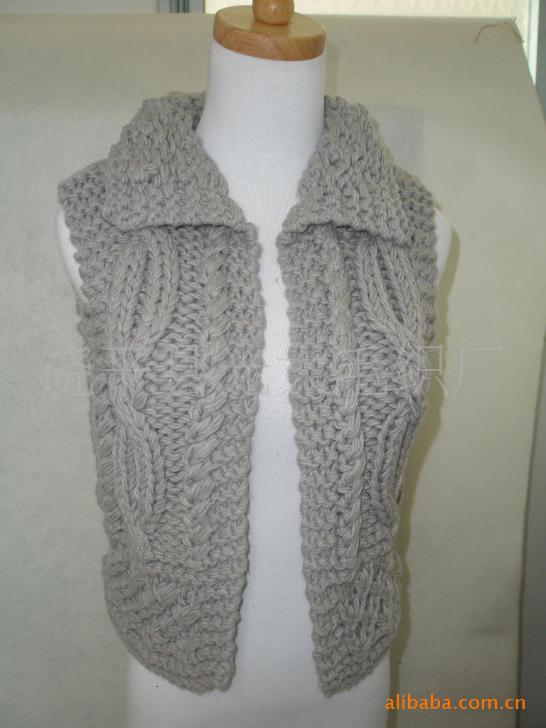 韩版日系粗<em>毛线</em>手钩<em>编织</em>白搭开襟针织<em>马甲</em>毛衣