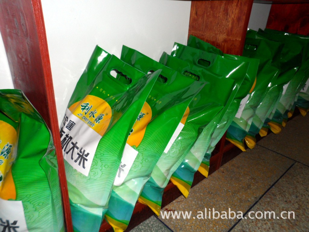 无污染环境培植的利水源有机大米图片,无污染