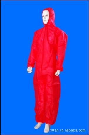 PP红色,两截式,带帽,<em>前胸拉链</em>,不带脚,手脚橡筋