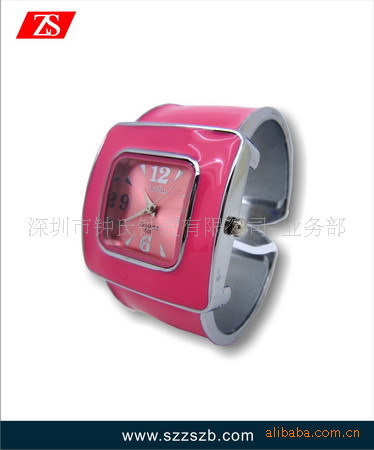 【<em>钟氏</em>钟表 厂家供应经典时尚<em>女孩</em>手镯手表】