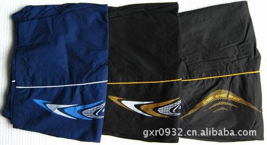 混批 James 2011夏装休闲运动裤 侧边条纹短裤