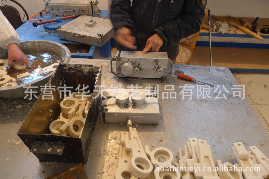 【碳钢低合金钢水玻璃工艺精密铸造件 提供机