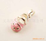 供应粉色小鞋子吊坠 合金滴油吊坠