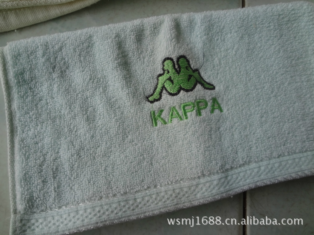 厂家低价超值出售优质的款式精美的背靠背绣花