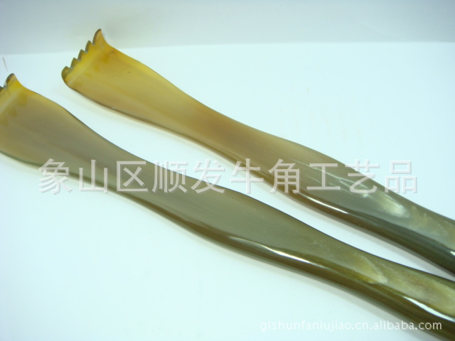 抓痒不求人 痒痒挠 稀少白牛角材料 色泽通透-