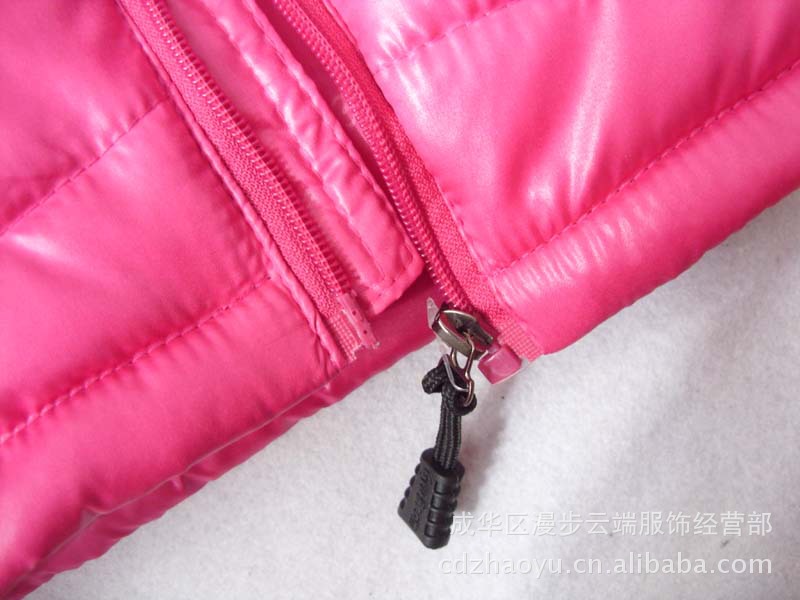 【韩国外贸原单女装四色<em>亮面面包</em>棉<em>马甲</em>棉背心