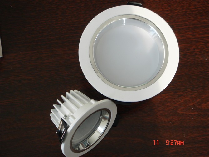 LED Ͳ ��