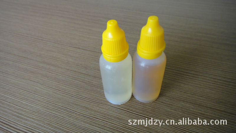 【电子烟 烟油 戒烟产品 使用方法将烟嘴拔下滴