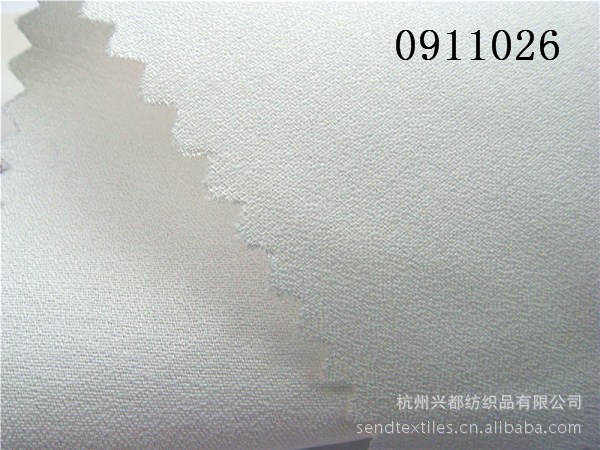 0911026乱纹棉纬弹力面料80S*60S/30D 122cm 