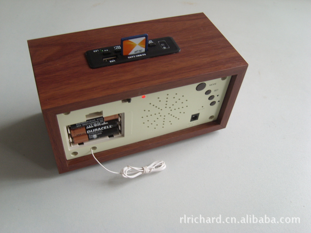 FM万年历插卡小音箱收音机带温度(润林)闹钟