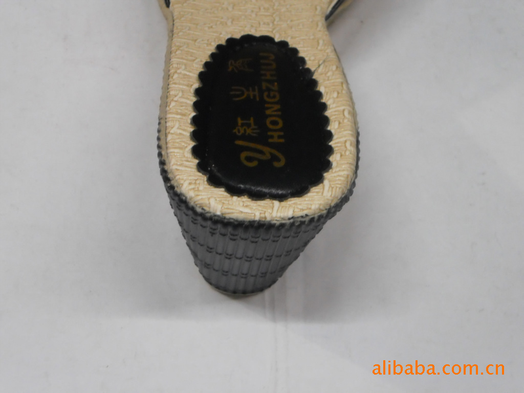 【批发供应新款女式坡跟拖鞋【红主角229】】