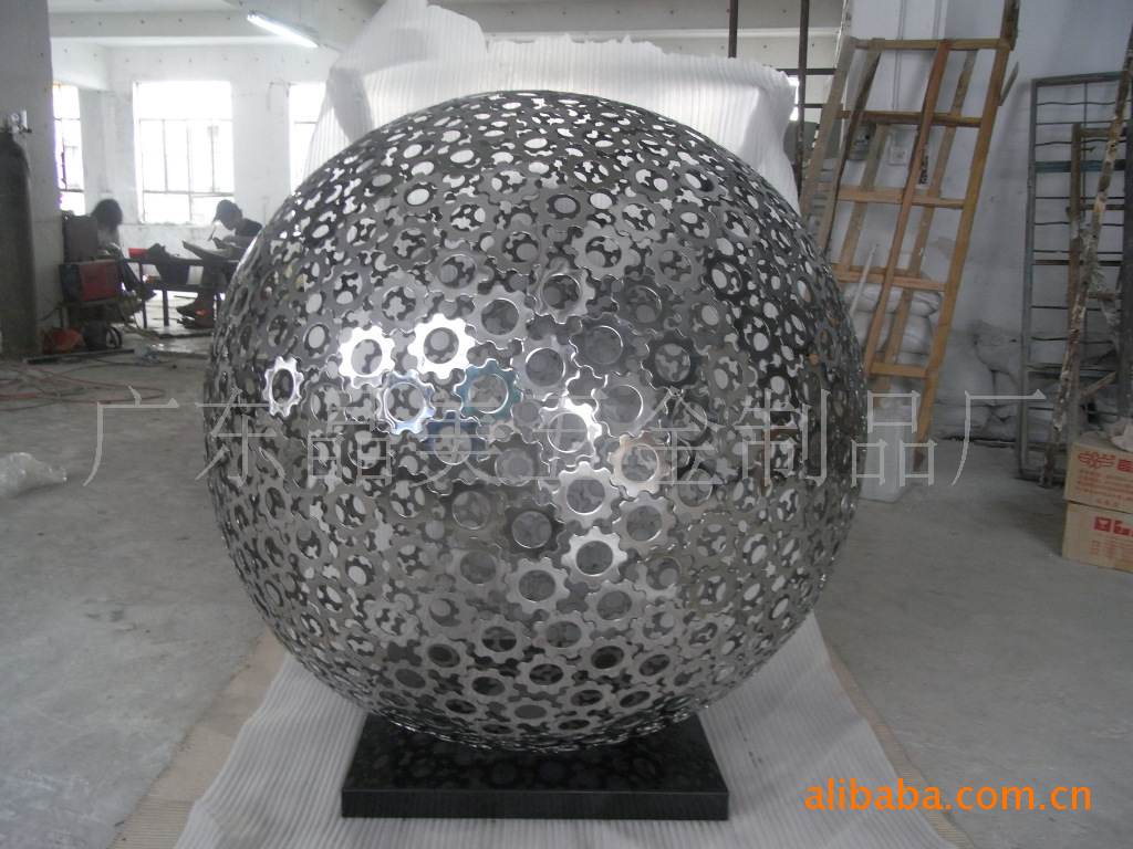 不锈钢黄铜球形镂空灯罩/金属镂空球/不锈钢镂空球形雕塑