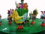 供应旋转木马式小型儿童游乐设备带摇摆动物转盘