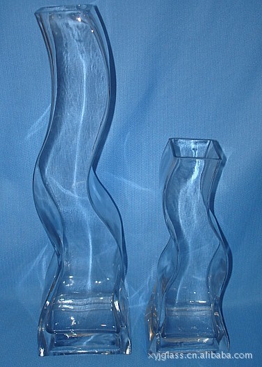 各种人工吹制玻璃花瓶图片,各种人工吹制玻璃