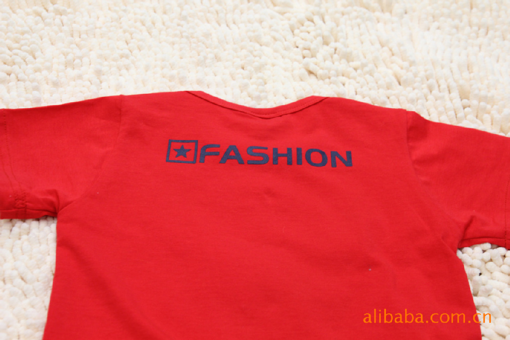 【批发供应 中小童装 短袖<em>体恤</em> <em>牛仔短裤</em>套装】