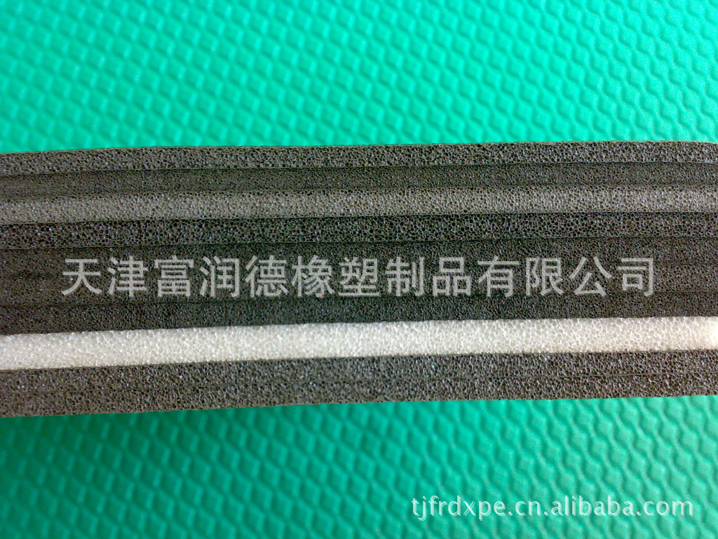 天津供应xpe隔音板,xpe材料,隔音板,10mm带铝箔隔音棉