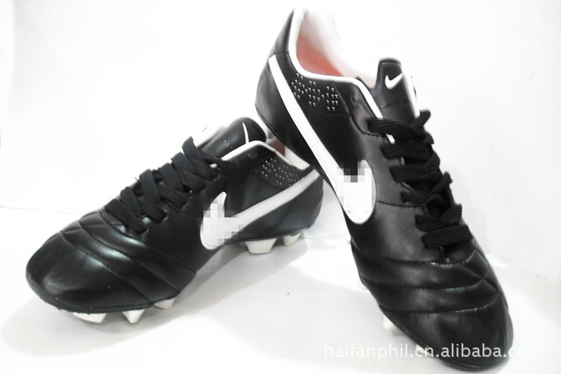 应 耐克Nike Tiempo 传奇四代 男子真皮足球鞋