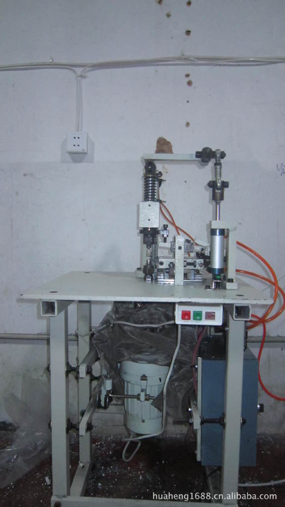 【厂家供应 半自动车圆边插槽机】