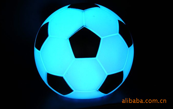 【批发七彩足球小夜灯 阿里热卖足球小夜灯】