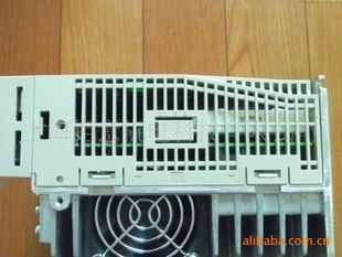 直销安川伺服电机&sum;-Ⅴ系列100W带刹车电机SGMJV-01ADD6S