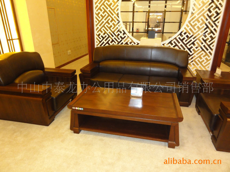 【广东名牌中泰组合真皮沙发(木质扶手)2011新