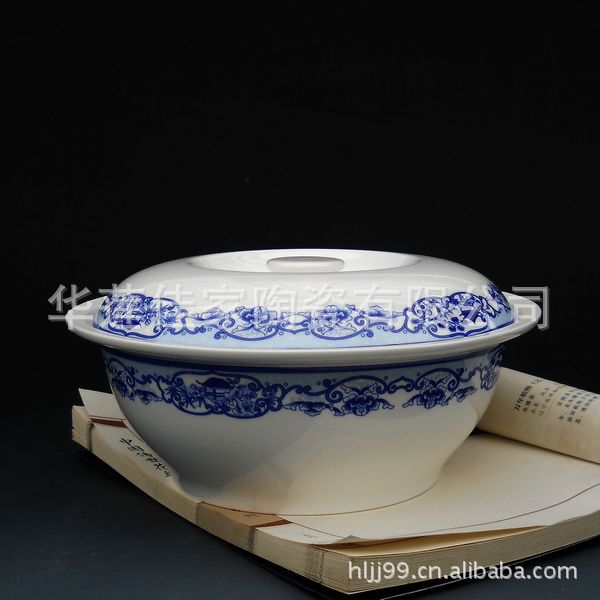 陶瓷56头骨质瓷釉中彩餐具莲花脚碗红楼梦1件