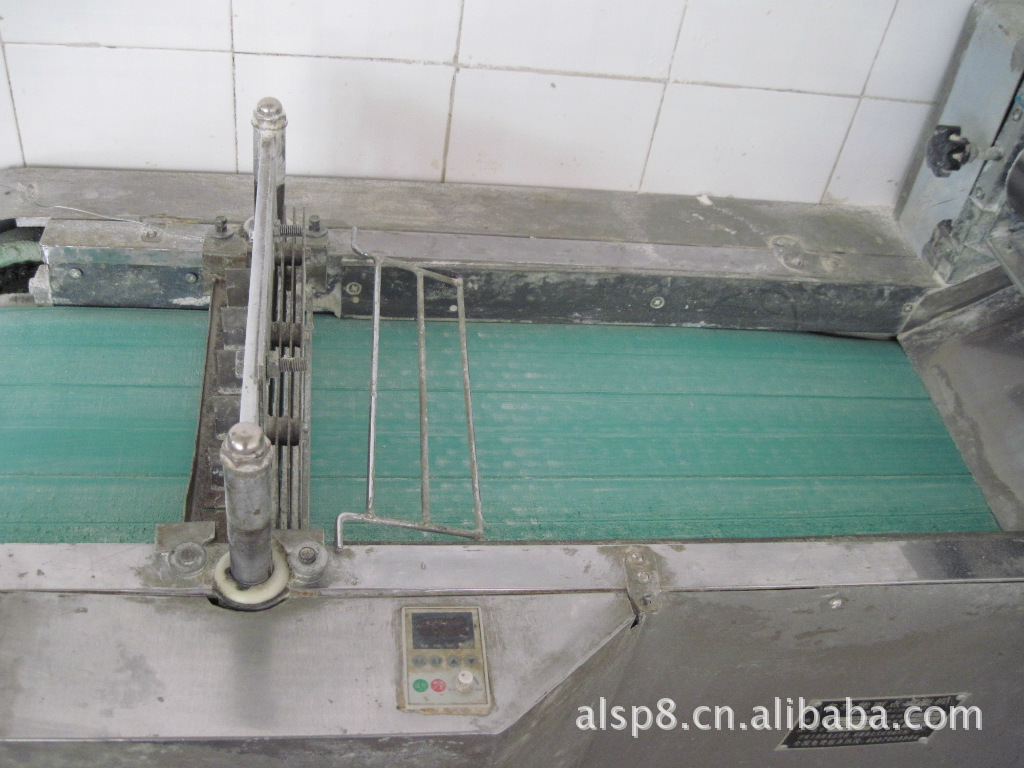 【德州小吃千层脆饼饼干8元一斤好吃食品零食