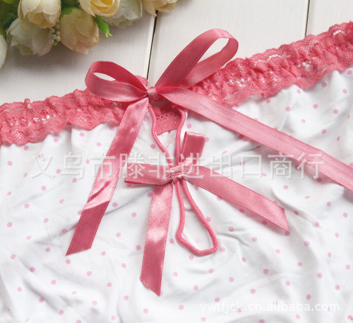 【批发韩版荷叶边加蕾丝花边女式<em>内裤</em>,4017#